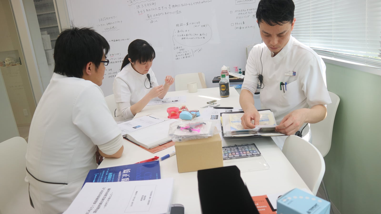 御笠川デンタルクリニック ヒカリの歯科医師勉強会